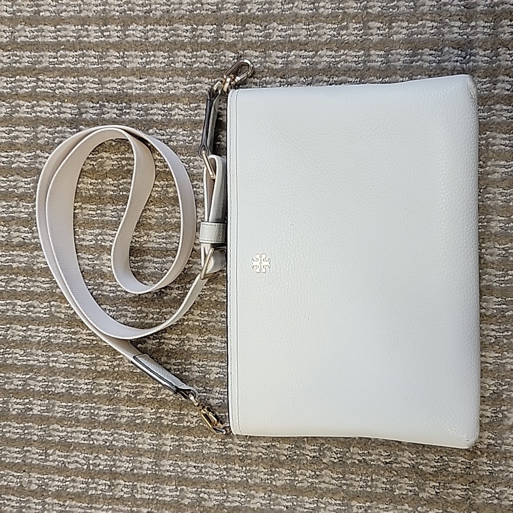 Authentic Ivory Cream Tory Burch Blake Swingpack Crossbody Gently Used ❤️